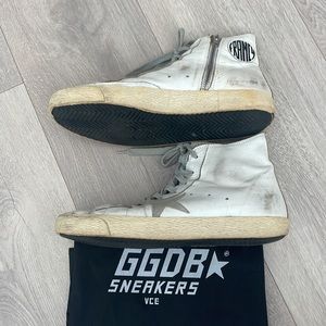Golden Goose Sneakers. Distressed work white leather size EU40